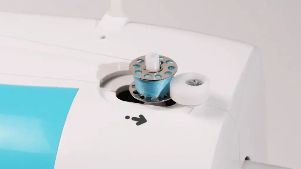 Wind and insert the bobbin