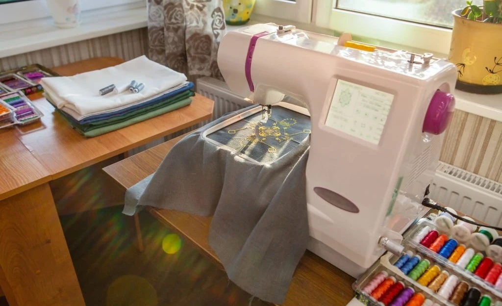 flatbed embroidery machine